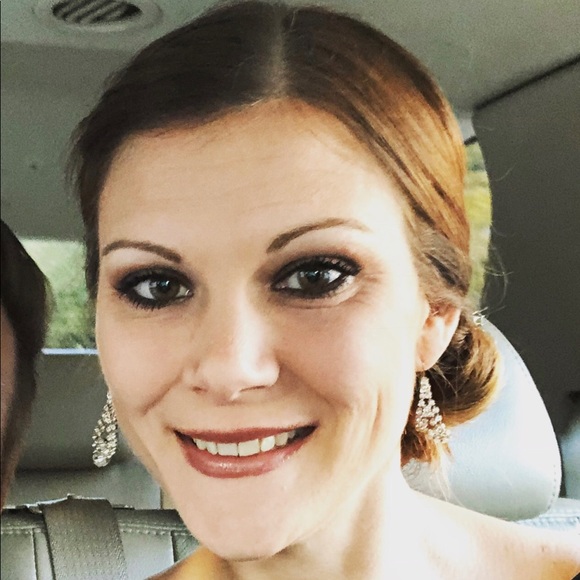 Meet your Posher, Tara - Picture 1 of 1